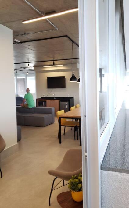 Apartamento Bem Localizado Com Uma Bela Vista Noturna São Paulo